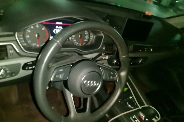 Used Audi A4L 2019 40 TFSI Ambition Version China V
