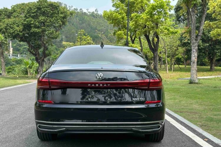 Used Volkswagen Passat 2025 Premium Version 380TSI Dragon Edition