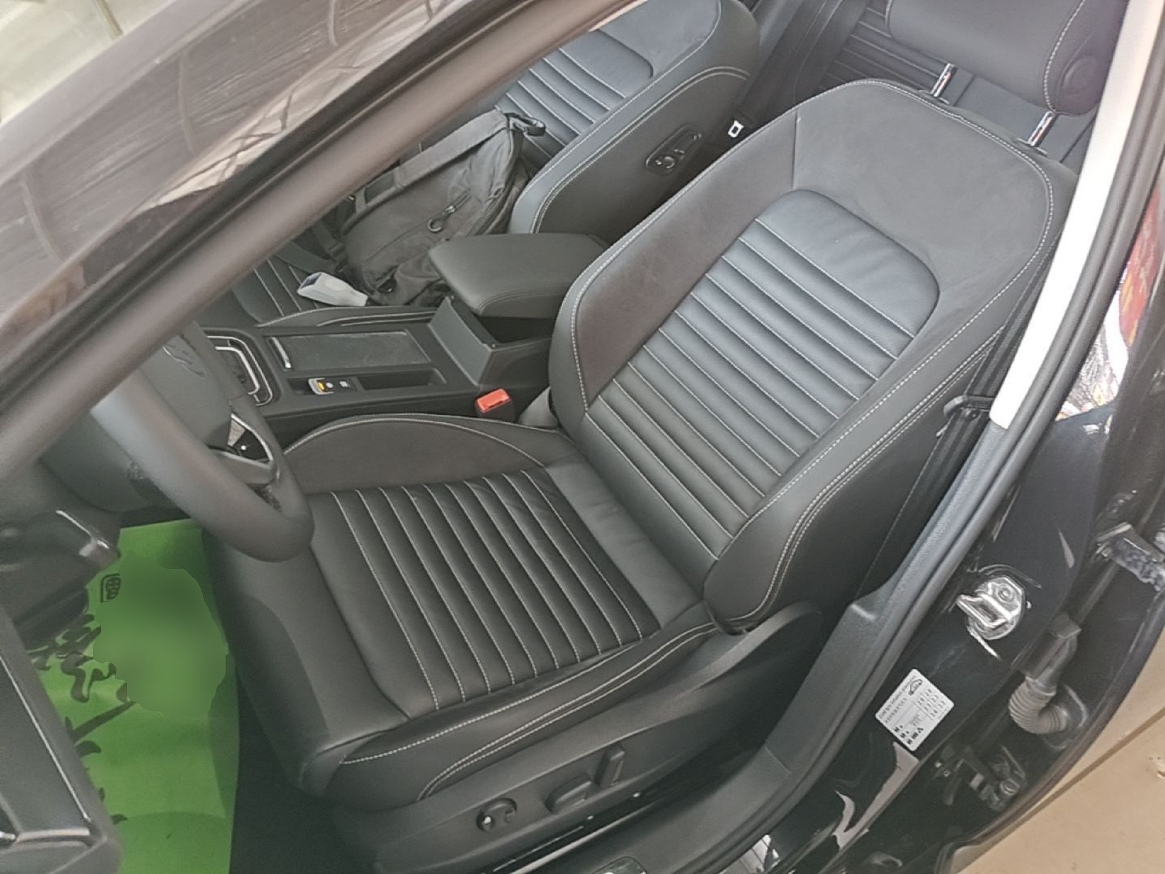 Interior delantero