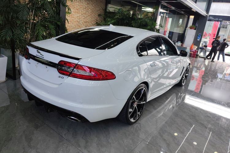 Used Jaguar XF 2015 XF 3.0 SC R-Sport Luxury Edition Exterior 3