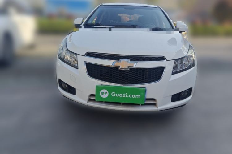 Used Chevrolet Cruze 2015 Hatchback 1.6L Automatic Comfort Edition Front