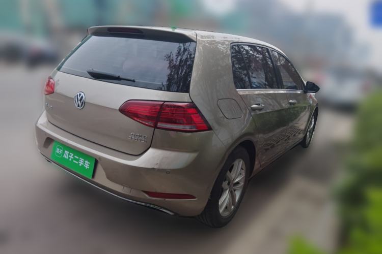 Used Volkswagen Golf 2018 230TSI Automatic Comfort Model Rear Right 45 Deg