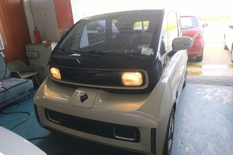 Used Baojun KiWi EV 2022 Designer Lite Edition Ternary Lithium Front