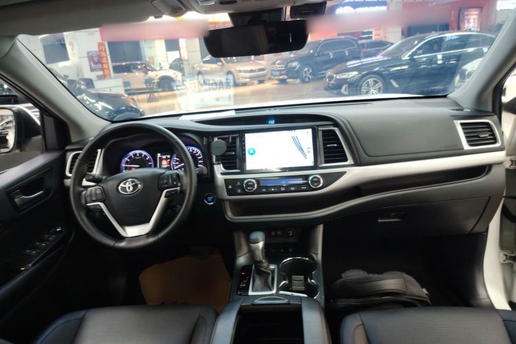 Used Toyota Highlander 2018 2.0T Four-Wheel Drive Luxury Version 7 Seats China VI Standard