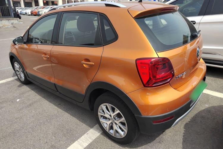 Used Volkswagen Polo 2016 1.6L Cross Polo Automatic Rear Left 45 Deg