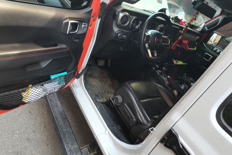 Used Jeep Wrangler 2019 2.0T Rubicon Four-Door Version China VI Emission Standard