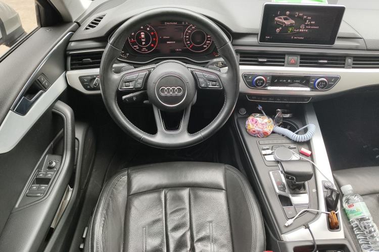Used Audi A4L 2019 40 TFSI Fashion Edition China VI Emission Standard
