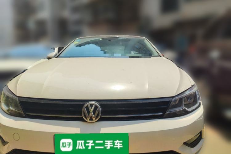 Used Volkswagen Lamando 2017 230TSI Manual Trend Edition Front