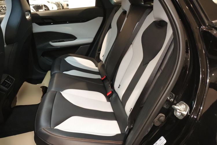 Used CHANGAN UNI-V iDD 2024 Blue Whale Smart Electric iDD 136km ZhiKu Model
