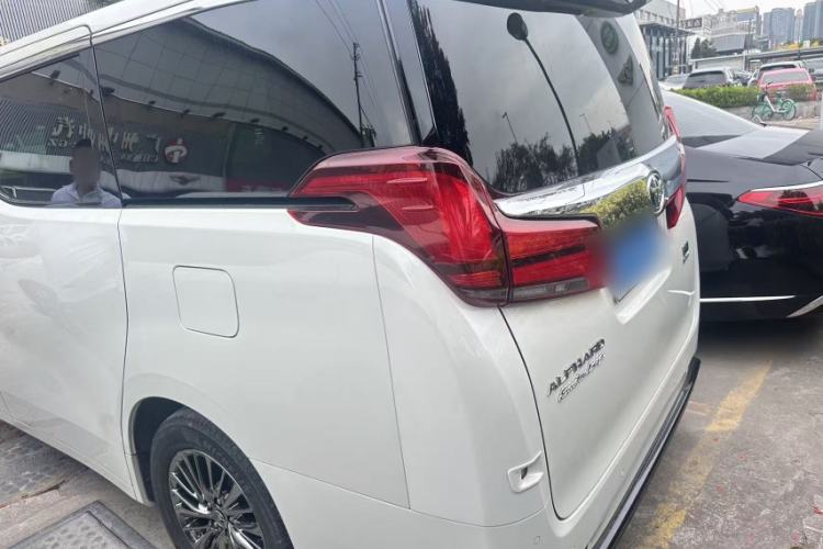 Used Toyota Alphard 2019 Dual-Engine 2.5L Prestige Edition
