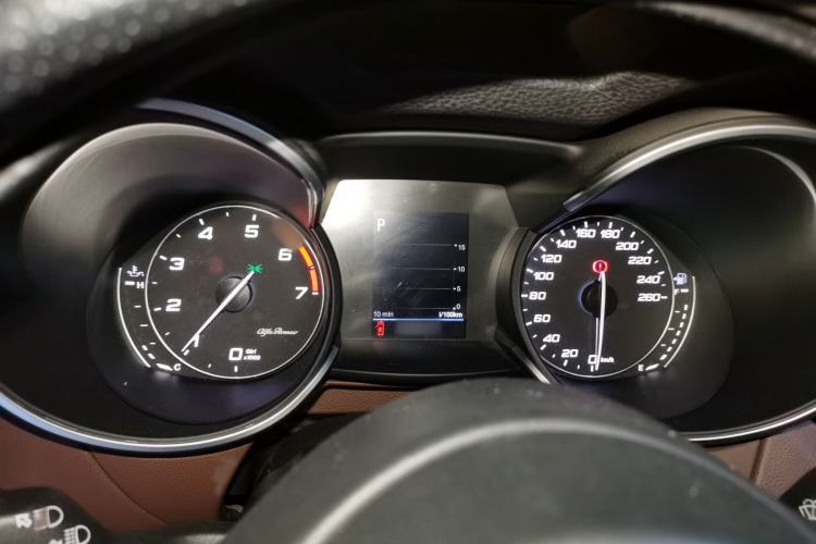 Used Alfa Romeo Stelvio 2017 2.0T 200HP Elite Edition