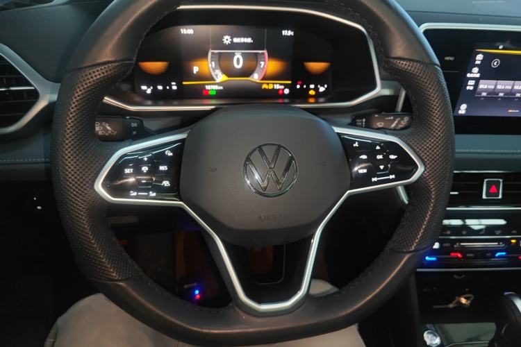 Used Volkswagen Tharu 2023 300TSI Two-Wheel-Drive Moonlight Edition