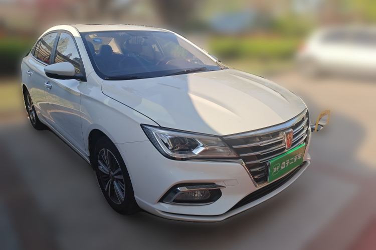 Used Roewe i5 2019 1.5L Manual 4G Connectable Langhao Edition Front Right 45 Deg
