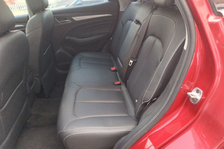 Used Roewe RX3 2018 1.6L CVT Internet Smart Edition Left Rear Seat