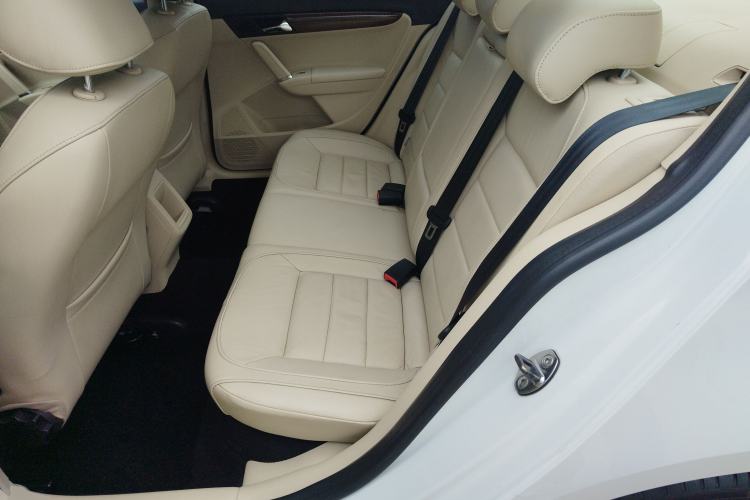 Used Volkswagen Lavida 2013 1.4TSI DSG Comfort Edition Left Rear Seat