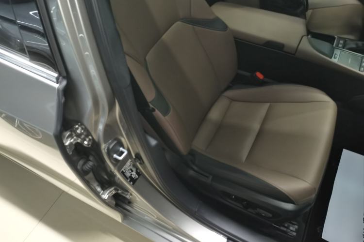 Used Lexus ES 2021 200 Excellence Edition