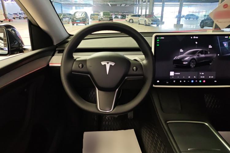 Used Tesla Model Y 2024 Rear-Wheel-Drive Version
