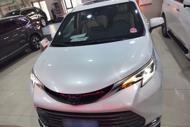 Used Toyota SIENNA 2021 2.5L Hybrid Luxury Edition