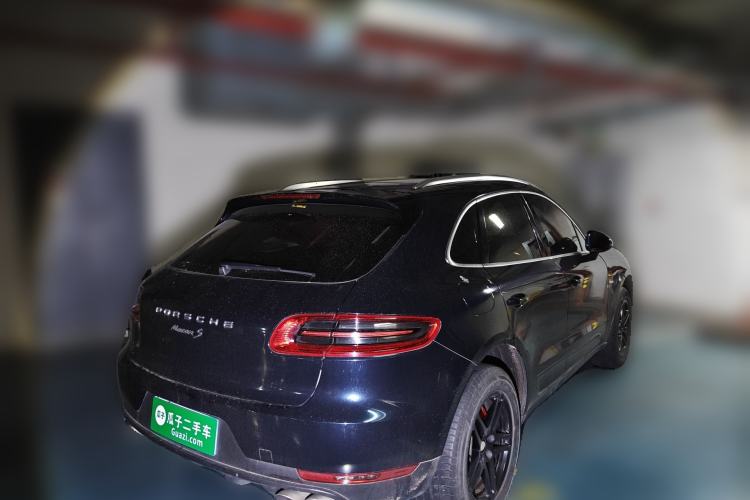 Used Porsche Macan 2017 Macan S 3.0T Rear Right 45 Deg
