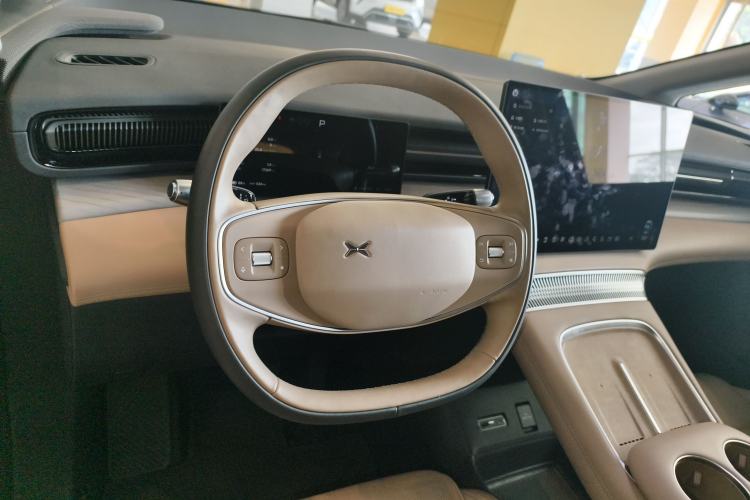 Used XPeng X9 2025 740 Ultra-Long Range Max
