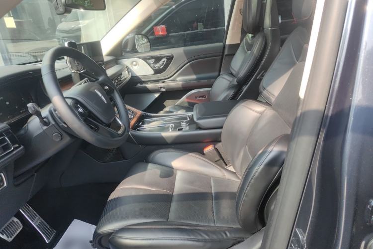 Used Lincoln Aviator 2020 3.0T V6 All-Wheel Drive Executive Version
