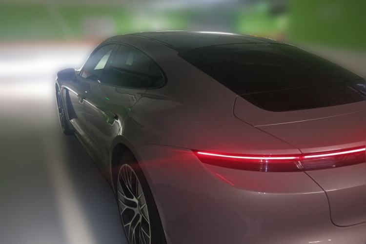 Used Porsche Taycan 2022-Year Updated Taycan