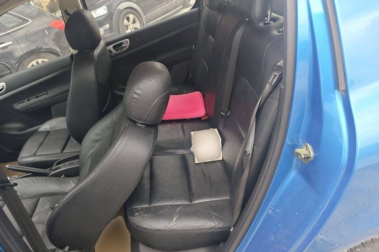 Used Peugeot 307 2008 Hatchback 1.6L Manual Deluxe Edition
