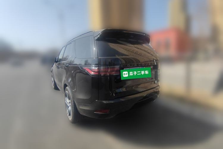 Used Land Rover Discovery 2024 360 PS Dynamic SE Rear Left 45 Deg