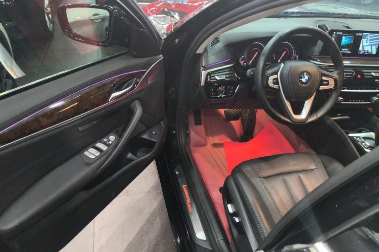 Used BMW 5 Series 2018 525Li Luxury Package