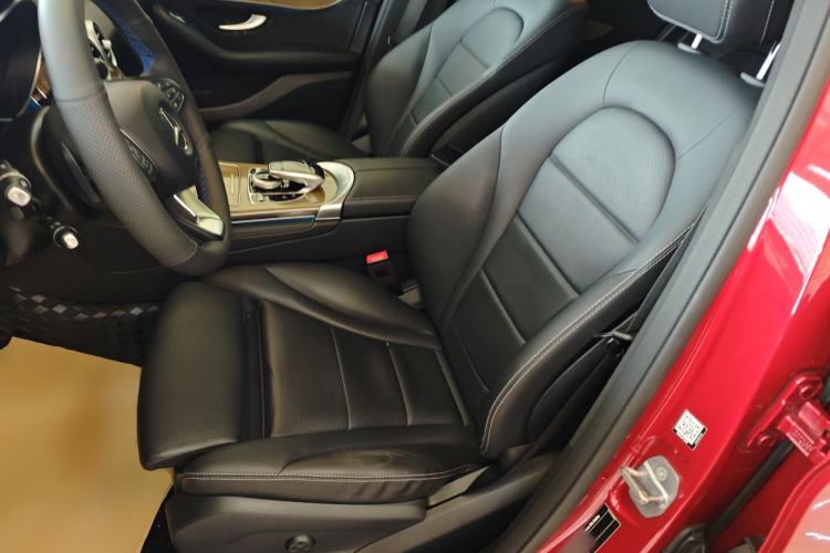 Used Mercedes-Benz GLC Coupe 2019 GLC 260 4MATIC Coupe SUV
