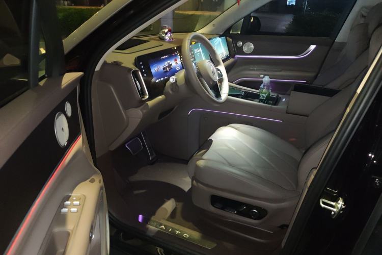 Used Hima AITO M9 2025 Extended-Range Ultra Version 52 kWh 6-Seater