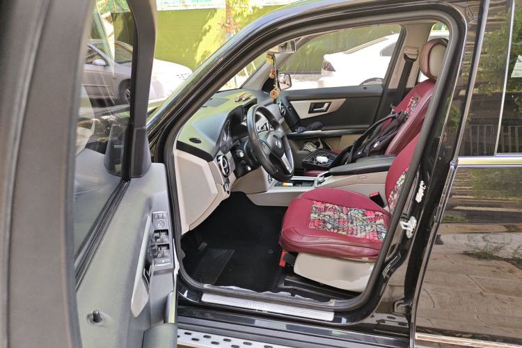 Used Mercedes-Benz GLK-Class 2013 GLK 300 4MATIC Dynamic Edition Left Front Seat