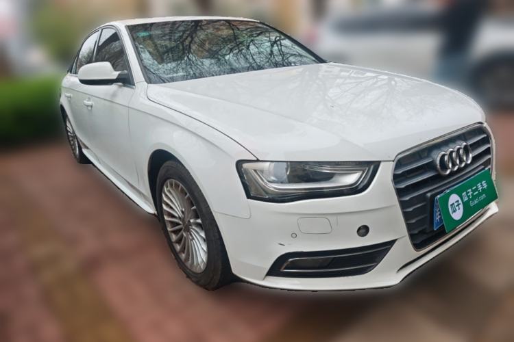 Used Audi A4L 2013 35 TFSI Automatic Technology Edition Front Right 45 Deg