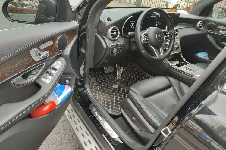 Used Mercedes-Benz GLC 2020 GLC 300 L 4MATIC Dynamic Edition
