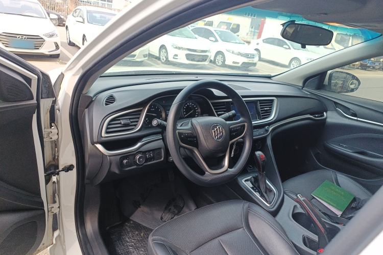 Used Buick GT 2021 Revised Version Flagship 1.5L Automatic Elite Edition Center Console