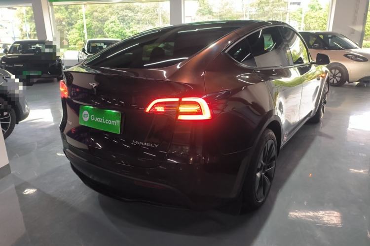 Used Tesla Model Y 2023 Rear-Wheel-Drive Version