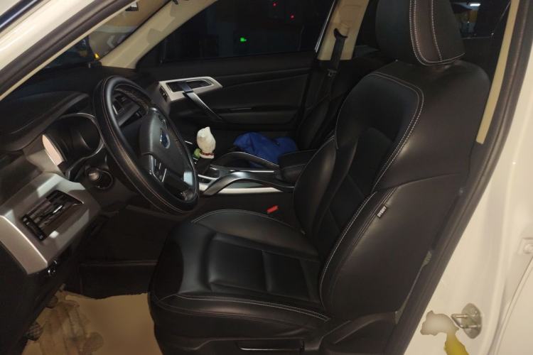 Used Geely Auto Emgrand X7 Sport 2016 2.0L Manual Smart Connect Version