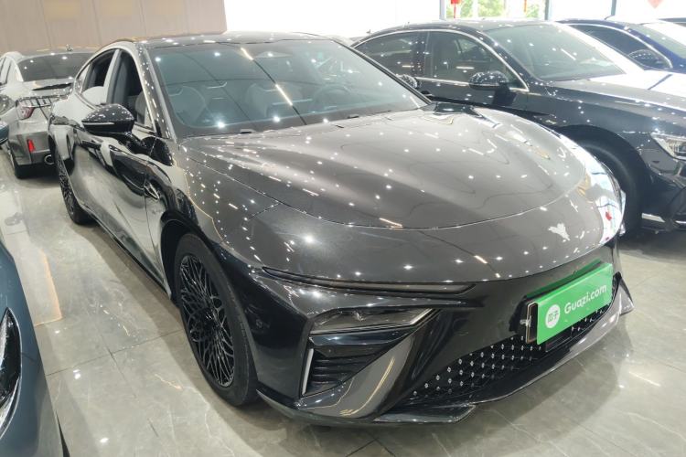 Used NETA S 2022 All-Electric 715 km Range Rear-Drive Deluxe Version Front Right 45 Deg