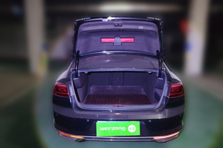 Used Volkswagen Magotan 2020 330TSI DSG Leading Model
