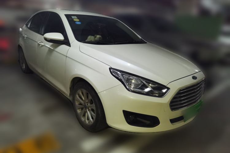 Used Ford Escort 2017 Happiness Edition 1.5L Automatic Fashion Version Front Right 45 Deg