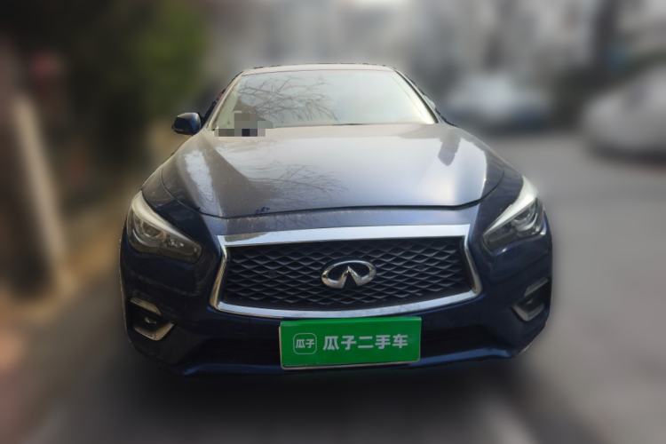 Used Infiniti Q50L 2018 2.0T Enjoyment Version China VI Standard
