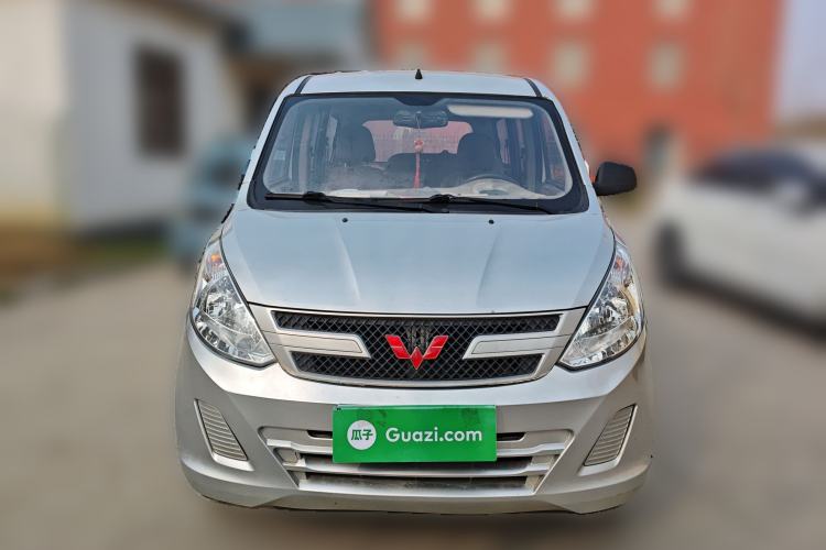 Used Wuling Rongguang V 2018 1.5L Practical Version Front