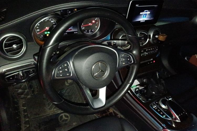 Used Mercedes-Benz GLC 2019 GLC 260 L 4MATIC Dynamic Model