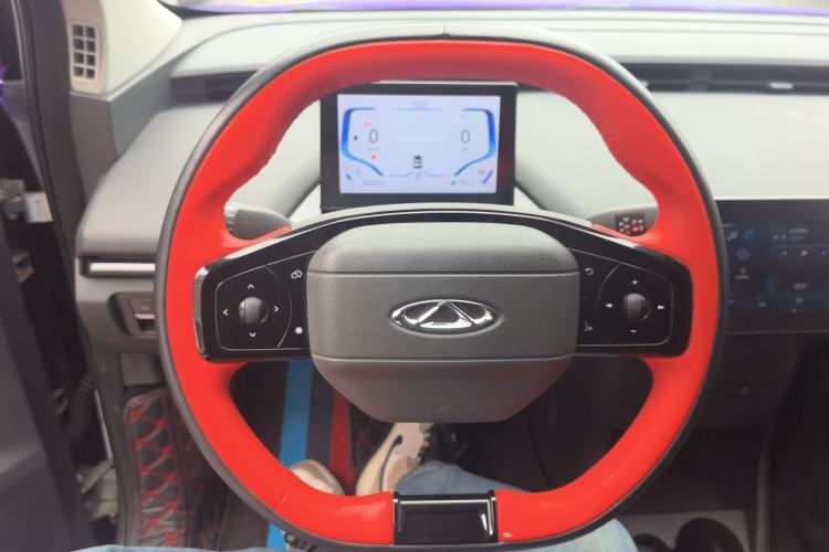 Used Chery New Energy Boundless Pro 2022 301km "WoW" Edition NMC Lithium Battery 30.6 kWh Steering Wheel