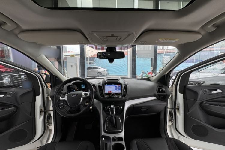 Used Ford Kuga 2015 1.5L GTDi Two-Wheel Drive Fashion Edition Interior 2