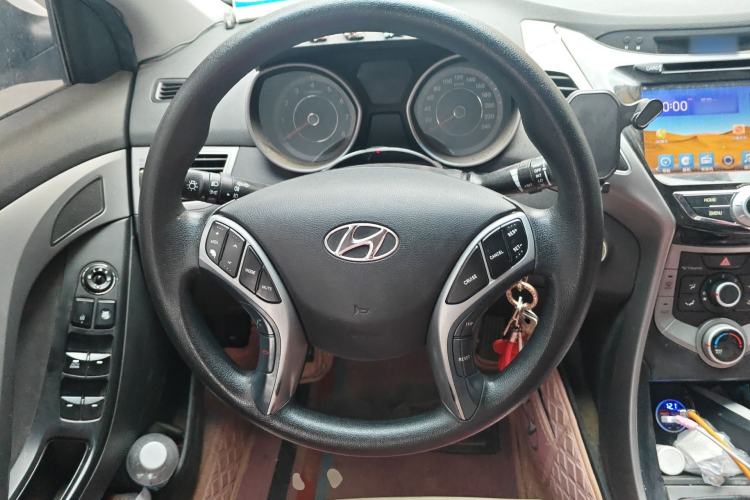 Used Hyundai Elantra (5th Generation / Langdong) 2016 1.6L Manual Fashion Edition Steering Wheel