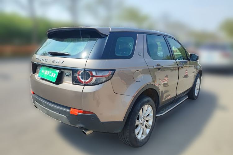 Used Land Rover Discovery Sport 2016 2.0T SE Rear Right 45 Deg