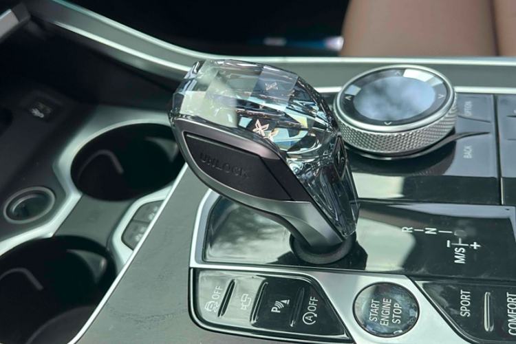 Used BMW X7 2020 xDrive40i Luxury Package with Leading Features