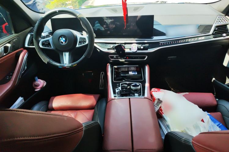 Used BMW X6 2023 xDrive30i M Sport Package Center Console