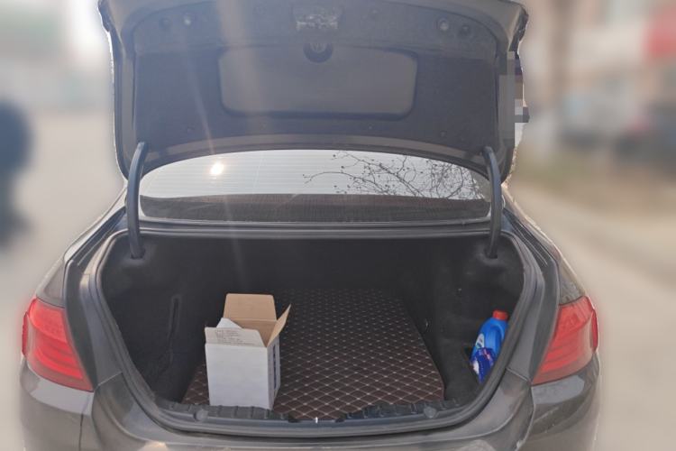 Used BMW 5 Series 2013 525Li Luxury Model